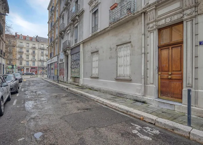 #hi Le Petit Marcel Hyper-centre Fully Equipped Grenoble